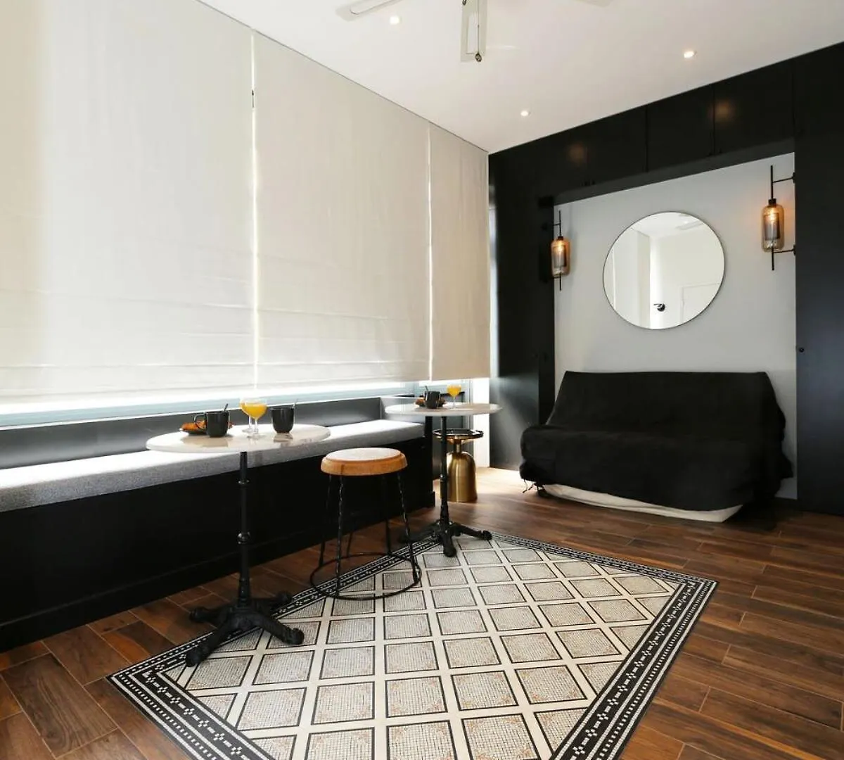 Appartement Proche Des Celebres Puces De Paris 4P